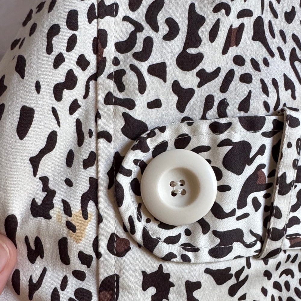Women's Forever 21 Leopard Print Button-Up Coat - Picture 5 of 9